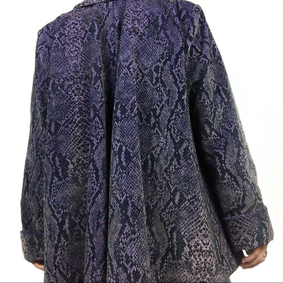 VINTAGE Purple Snakeskin Print Velvet Swing Coat - Picture 7 of 8